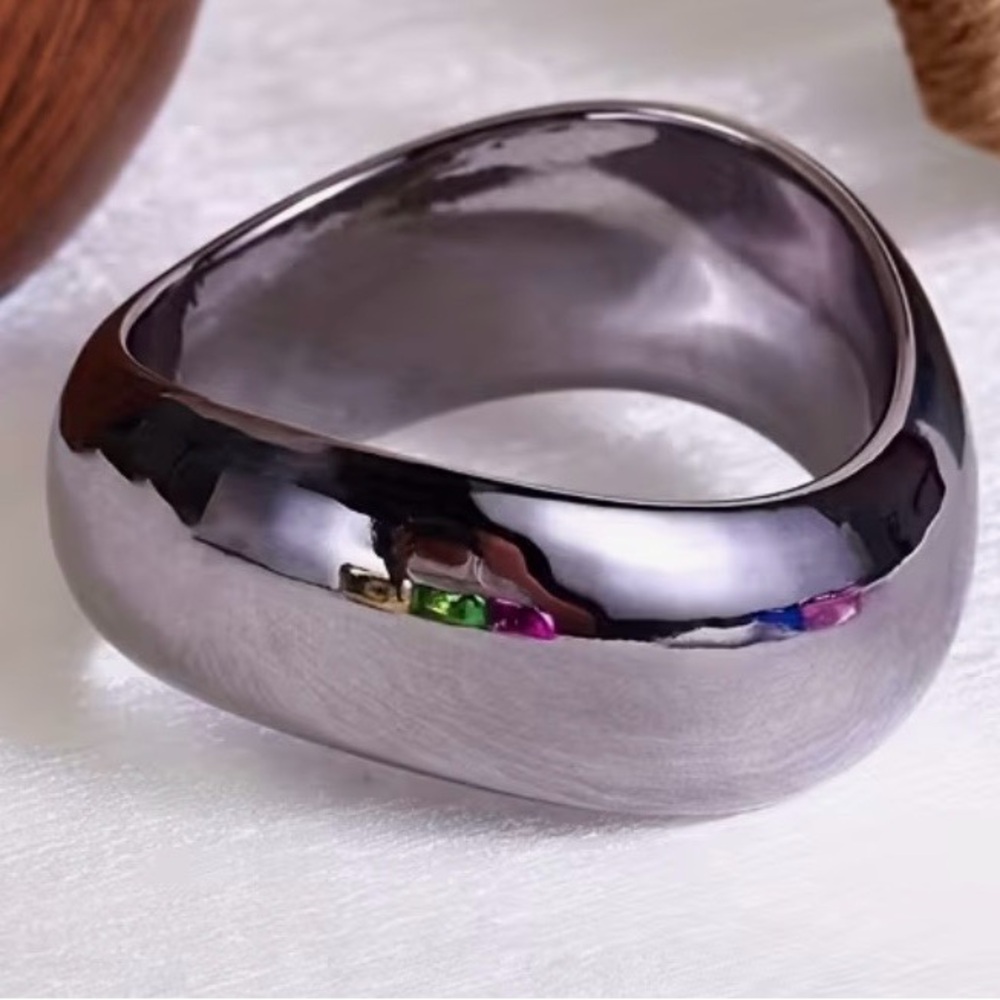 Elegant Silver Women's Ring